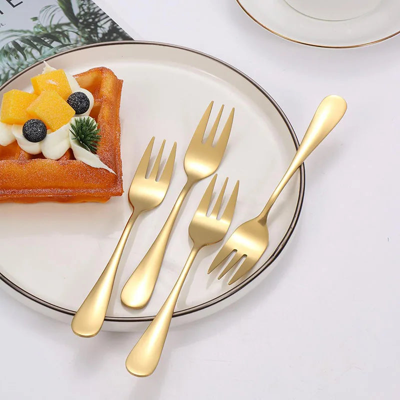 6pcs Stainless steel cutlery fruit forks dessert forks are small and delicate for entertaining guests